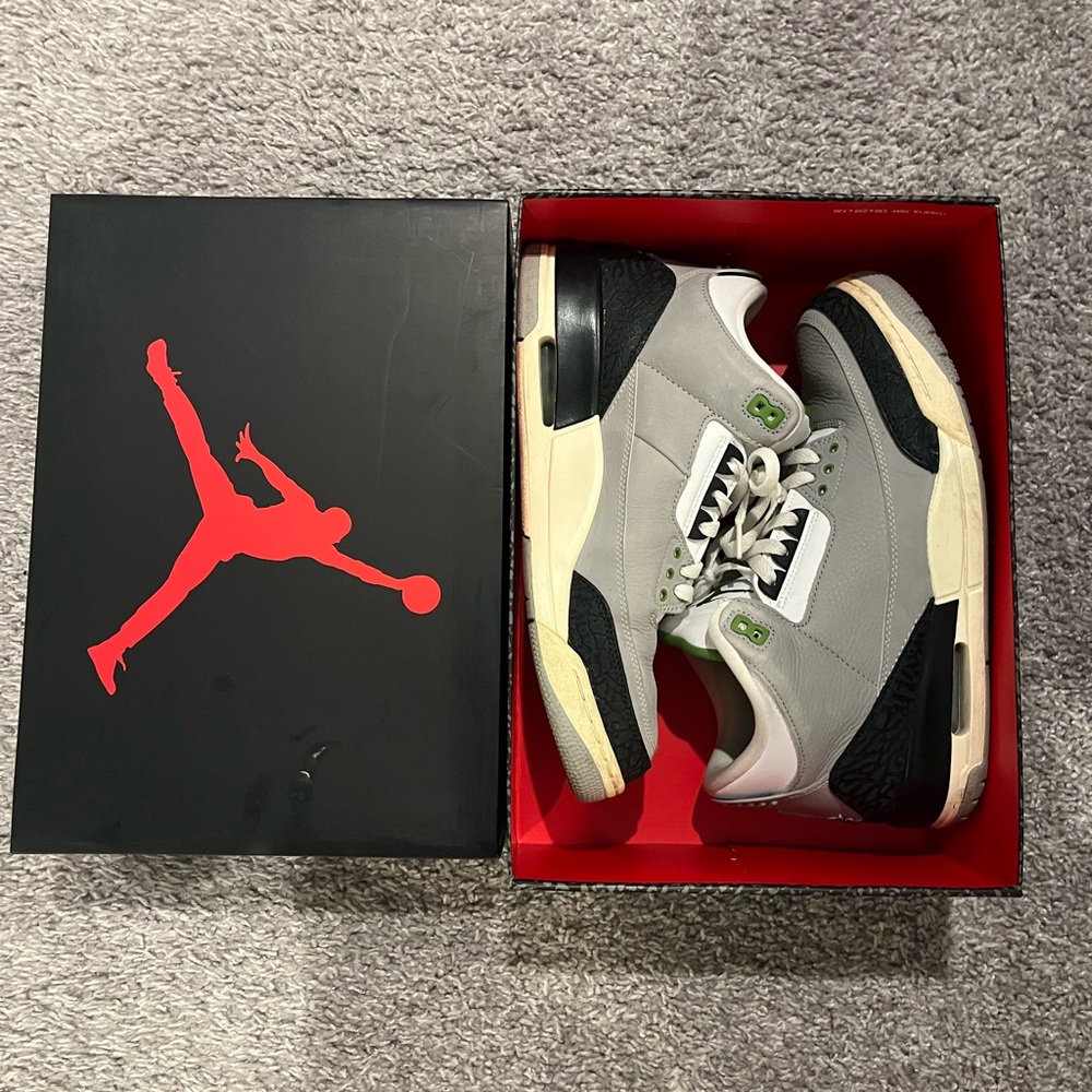 Jordan Gray and Black Sneakers Classic Design